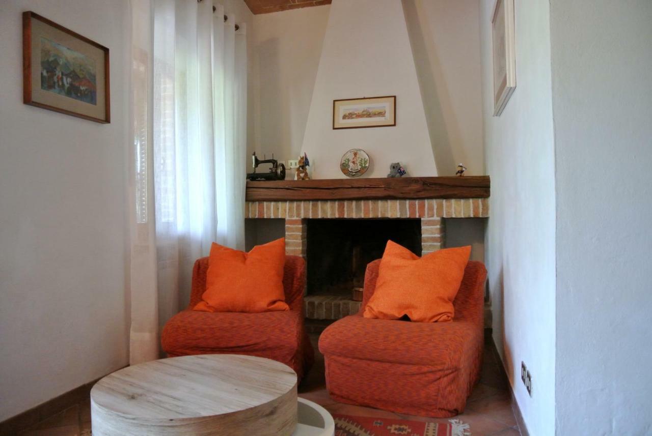 Lovely Tuscan Country House Сиена Екстериор снимка