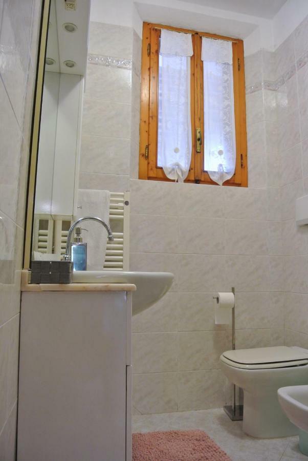 Lovely Tuscan Country House Сиена Екстериор снимка